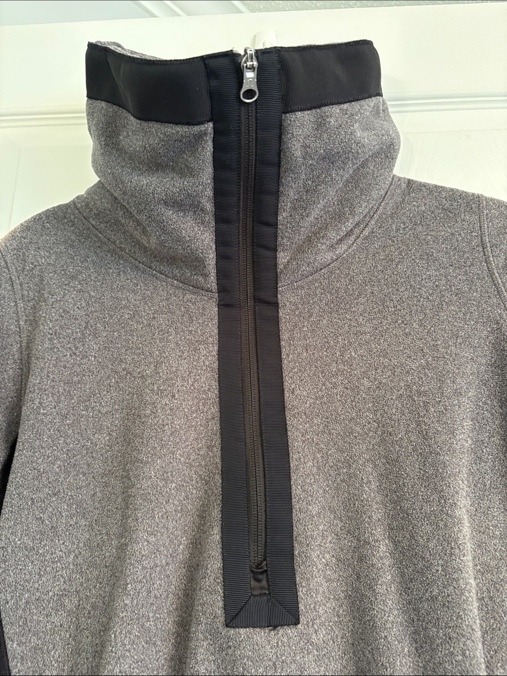 LULULEMON Women's Grey Quarter Zip Fleece Sweater - Picture 8 of 16